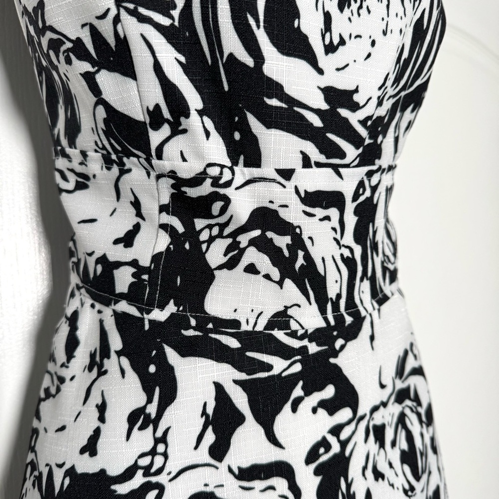Kasper Black White Floral Fit & Flare Sleeveless Dress Size 14 Fully Lined - Picture 6 of 9